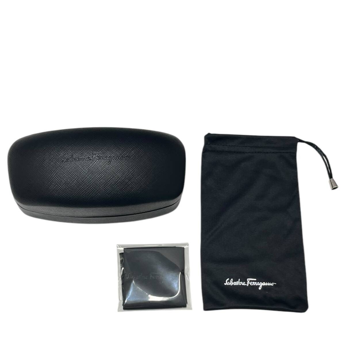 ■中古品■フェラガモ メガネケース ブラック 約16×7.5cm クロス 巾著付き ファッション雑貨 ZE4078Z