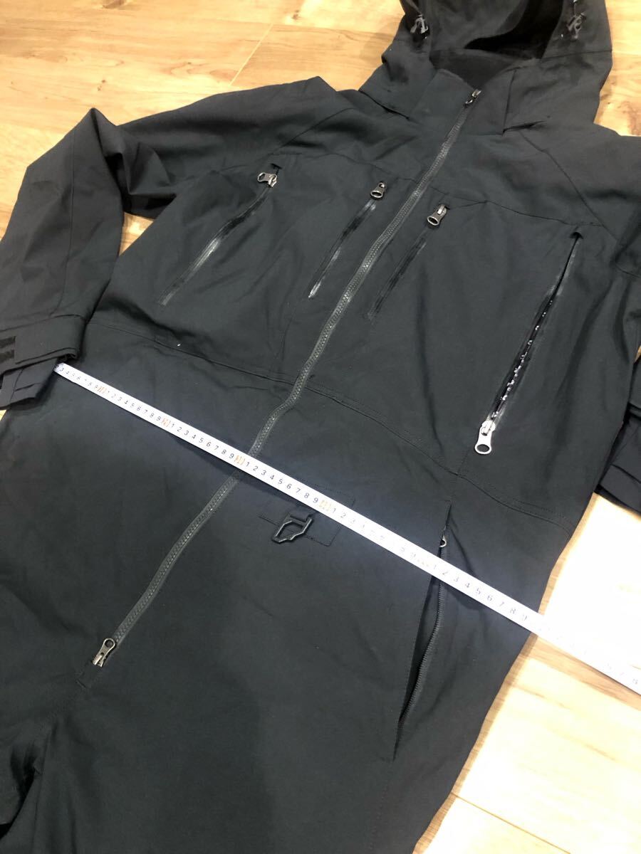 新品未使用 FXR スノーモービル シェル ワンピース MONOSUIT 新品未使用 FXR スノーモービル シェル ワンピース MONOSUIT