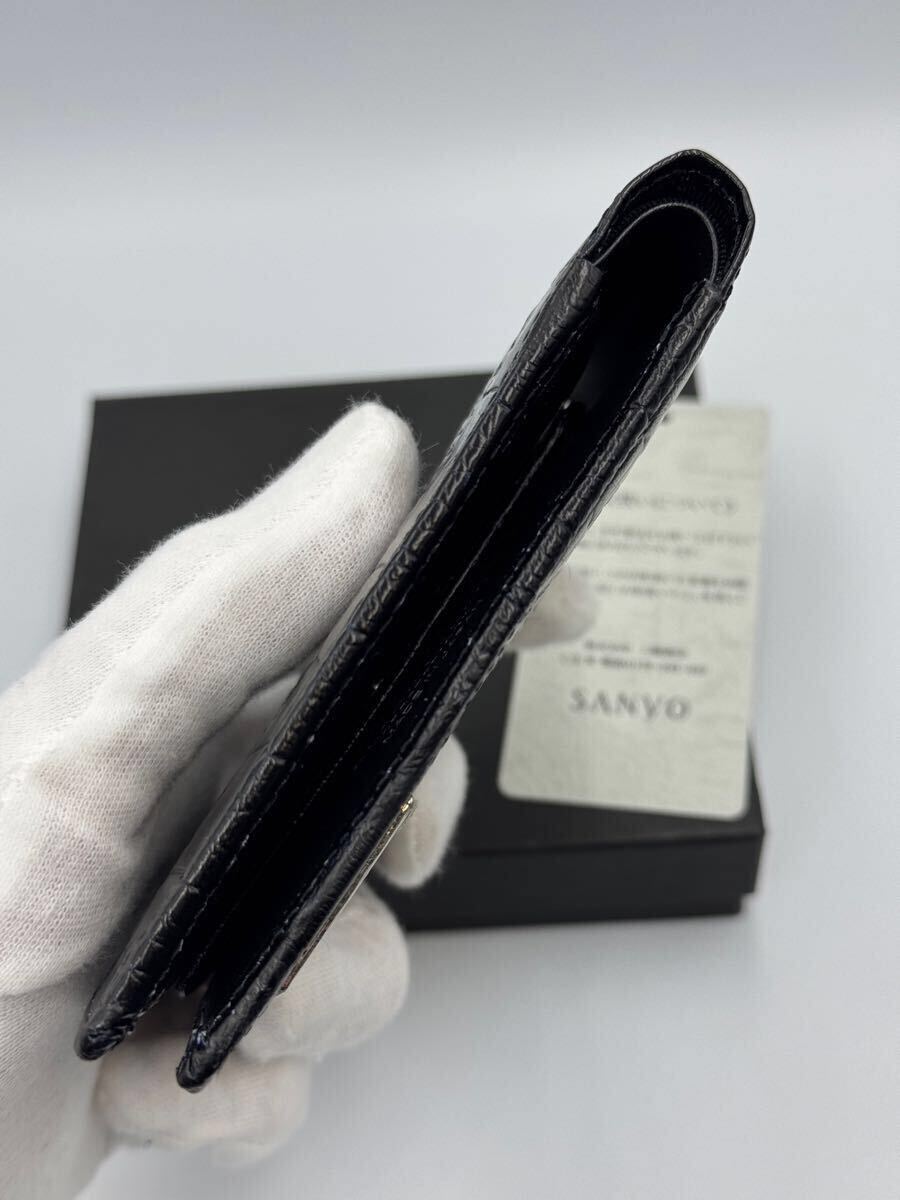 未使用品 ブラックレーベル クレストブリッジ 二つ折り財布