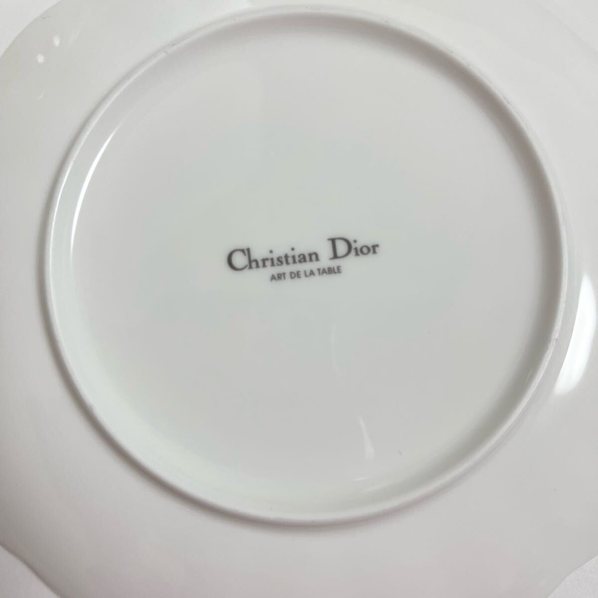 Christian Dior ディオール カップ&ソーサー マーガレット Christian Dior ディオール カップ&ソーサー マーガレット