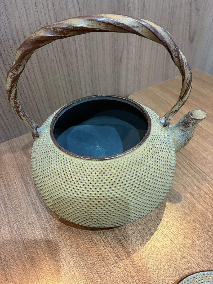 南部鉄器 鉄瓶 鉄器 南部鉄瓶 急須 茶道具 金属工芸 南部鉄器 鉄瓶 鉄器 南部鉄瓶 急須 茶道具 金属工芸