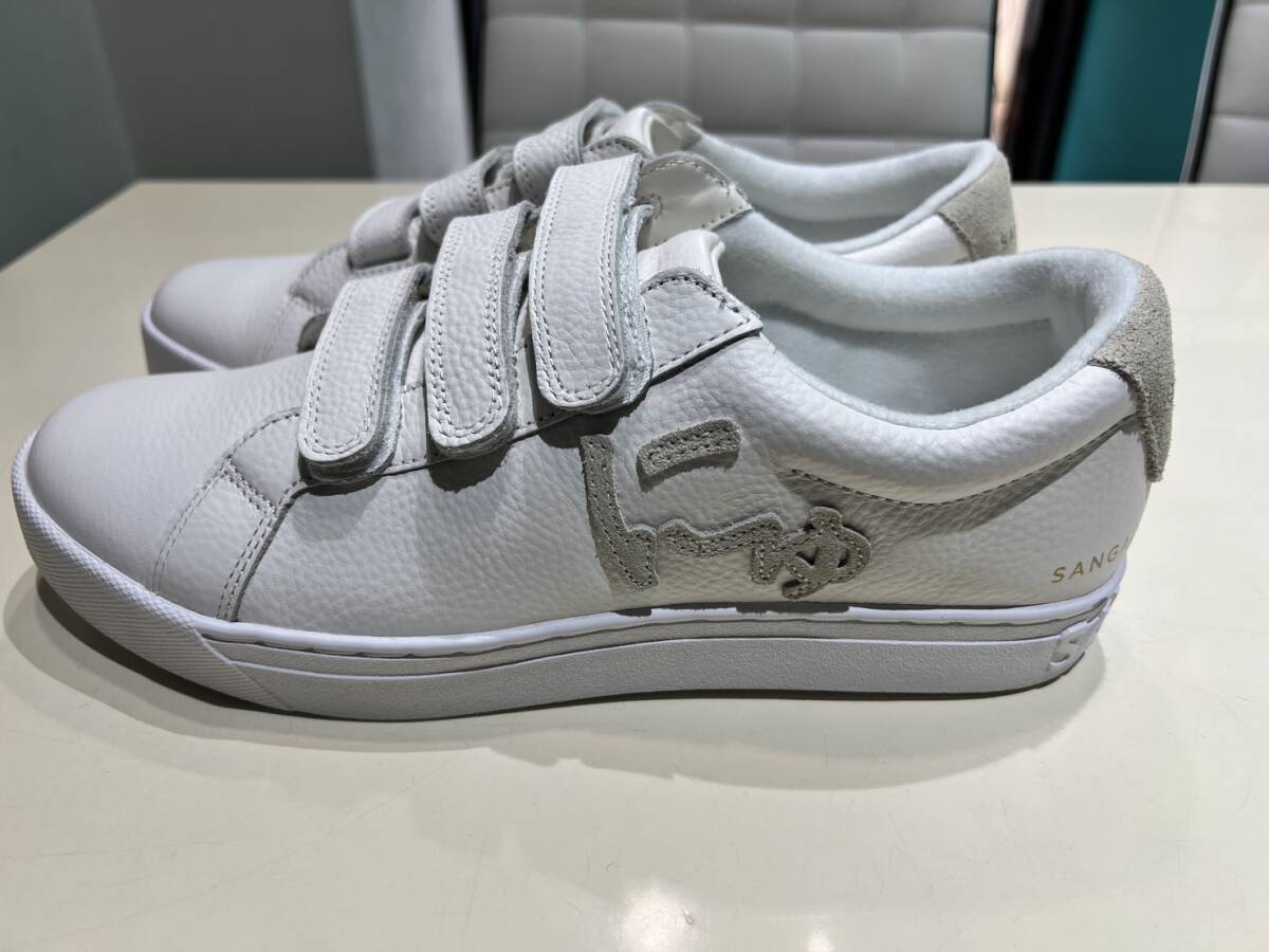 サンガッチョ/sangacio にゅーず OFF COTA スニーカー 未使用 サンガッチョ/sangacio にゅーず OFF COTA スニーカー 未使用