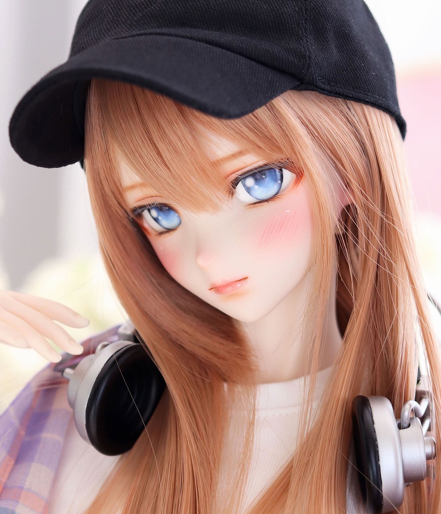 LUCKY STAR】DDH-09 セミホワイト肌 カスタムヘッド+アイ(ソフビ LUCKY STAR】DDH-09 セミホワイト肌 カスタムヘッド+アイ(ソフビ