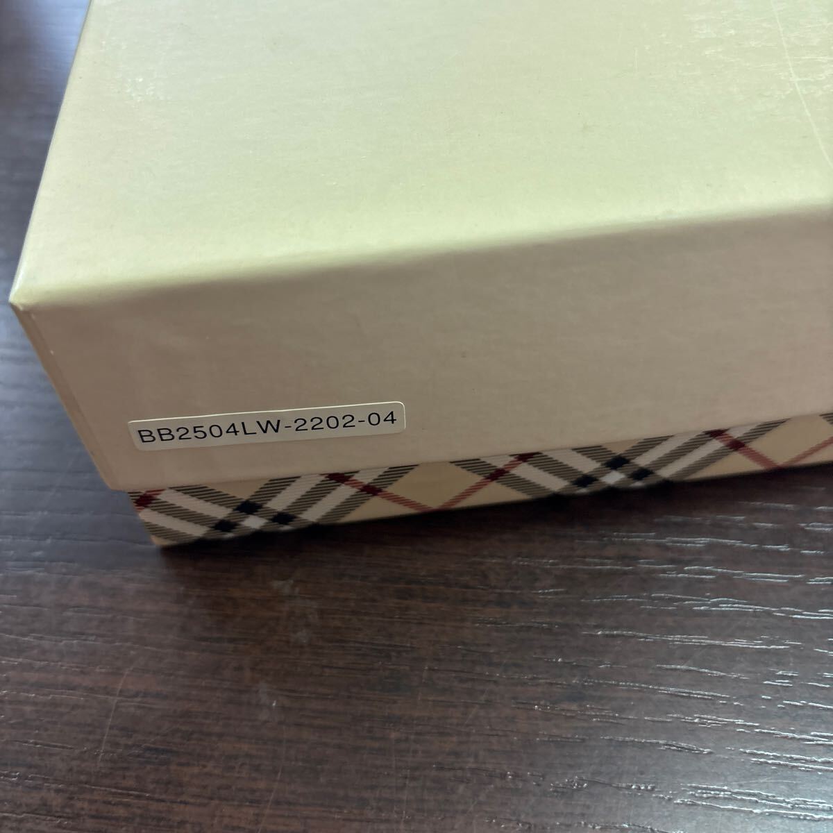 未使用品】BURBERRY バーバリー ノバチェック ポーチ&ハンカチ 未使用品】BURBERRY バーバリー ノバチェック ポーチ&ハンカチ