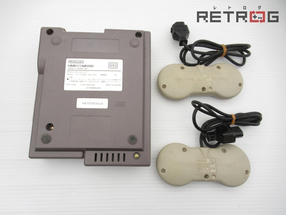 箱付き】【動作品】ニューファミコン本体(HVC-101) ファミコン 箱付き】【動作品】ニューファミコン本体(HVC-101) ファミコン