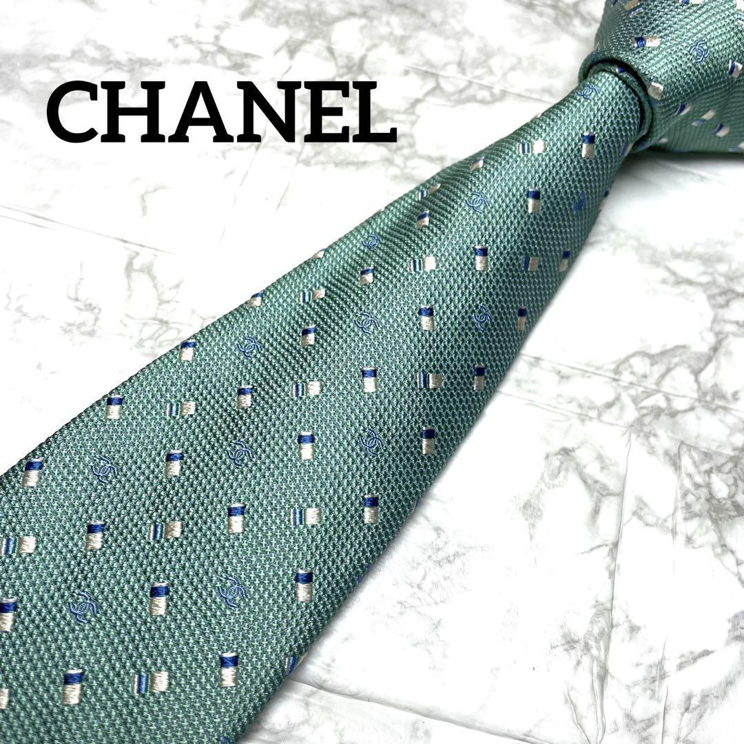 未使用級 CHANEL シャネル 刺繍 ネクタイ ココマーク スーツ 未使用級 CHANEL シャネル 刺繍 ネクタイ ココマーク スーツ
