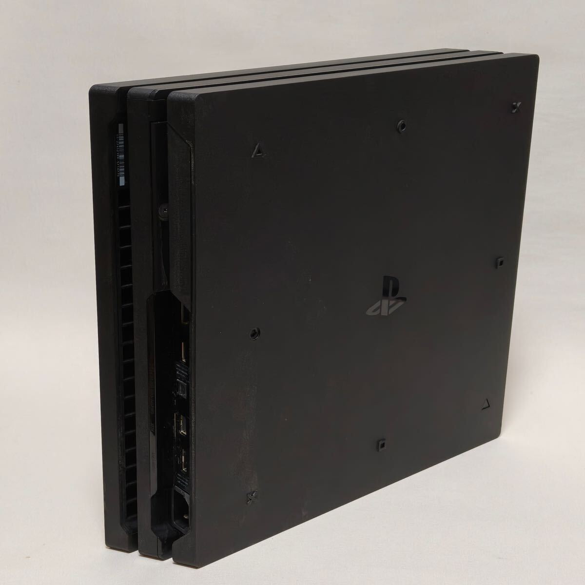 動作確認済 FW11.50 SONY PlayStation4 Pro CUH-7000B 1TB 封印 動作確認済 FW11.50 SONY PlayStation4 Pro CUH-7000B 1TB 封印