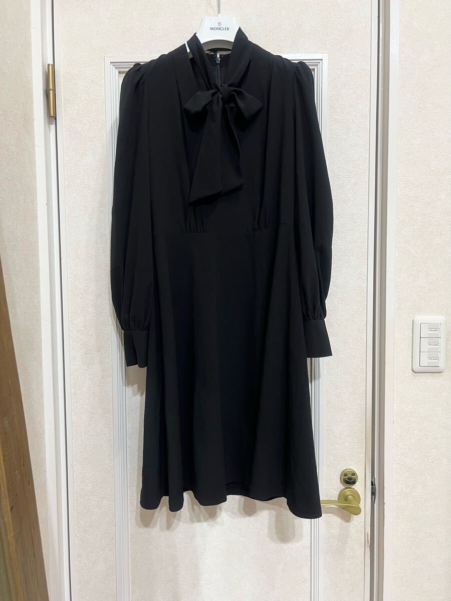 ELIE TAHARI/タイ付ひざ丈ワンピース_画像1