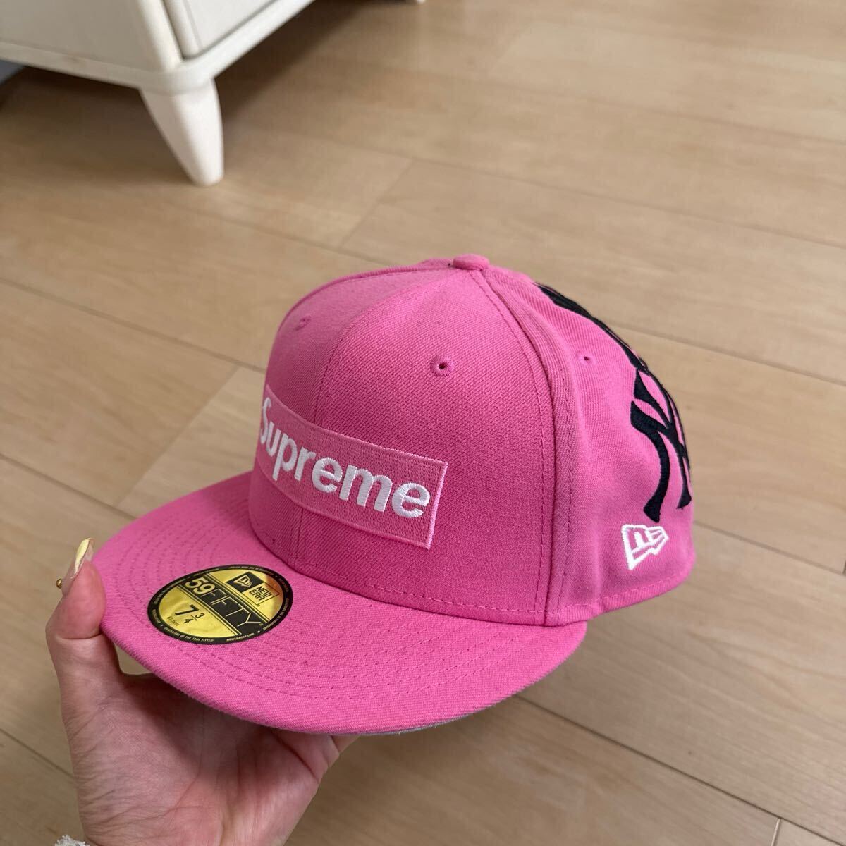 美品 Supreme ニューヨークヤンキース ボックスロゴ ニューエラ 美品 Supreme ニューヨークヤンキース ボックスロゴ ニューエラ