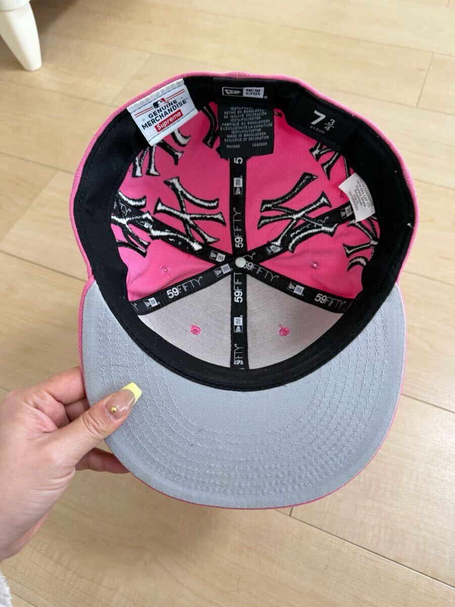美品 Supreme ニューヨークヤンキース ボックスロゴ ニューエラ 美品 Supreme ニューヨークヤンキース ボックスロゴ ニューエラ