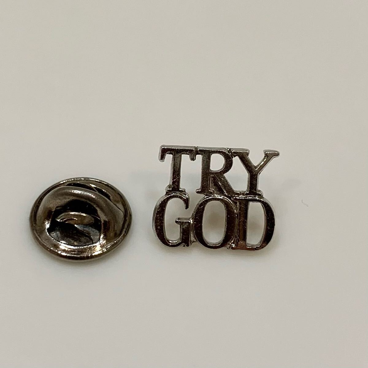 希少 TIFFANY & Co ティファニー TRYGOD ラペルピン 希少 TIFFANY & Co ティファニー TRYGOD ラペルピン