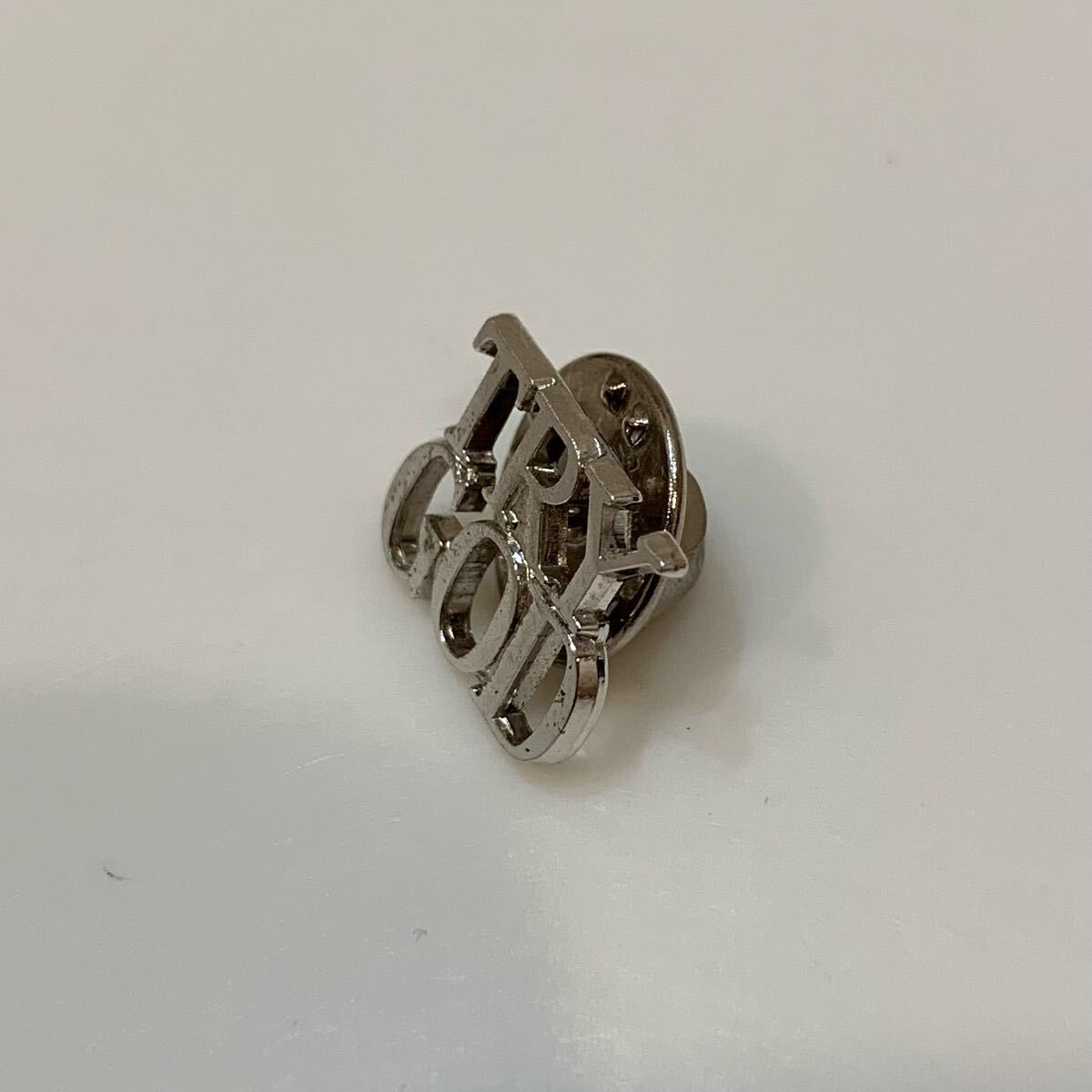 希少 TIFFANY & Co ティファニー TRYGOD ラペルピン 希少 TIFFANY & Co ティファニー TRYGOD ラペルピン