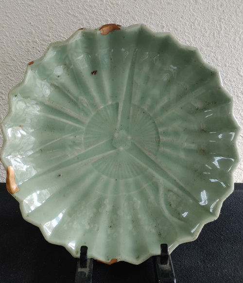 江戸期 古九谷 古伊万里青磁 陽刻 銀杏図 輪花 皿 大鉢 検 酒器 江戸期 古九谷 古伊万里青磁 陽刻 銀杏図 輪花 皿 大鉢 検 酒器