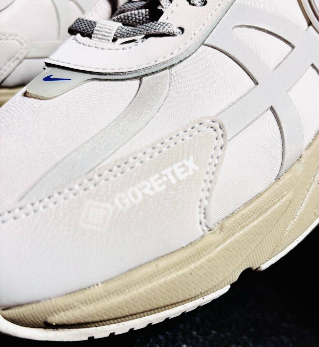 ☆送料込■新品26.5cm■ナイキ V2K ラン GORE-TEX ゴアテックス ライトアイアンオール/ライトボーン/カーキ【定価.19800円】