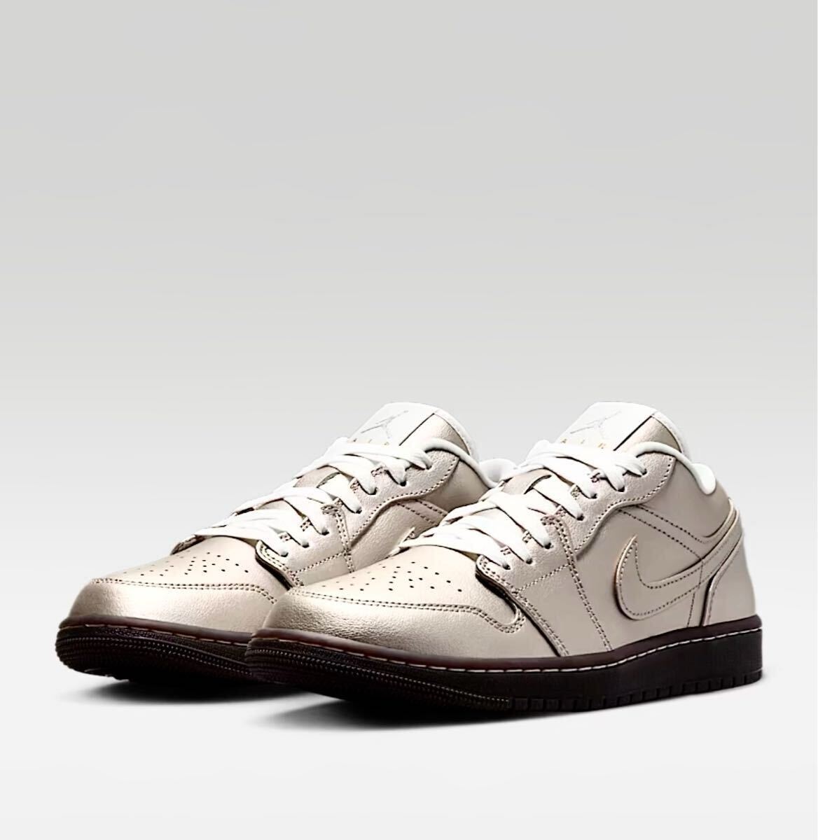☆送料込■新品27.0cm■ナイキ エア ジョーダン１LOW SE メタリックジンク/ベルベットブラウン AIR JORDAN 1 WMNS【定価.20350円】_画像1