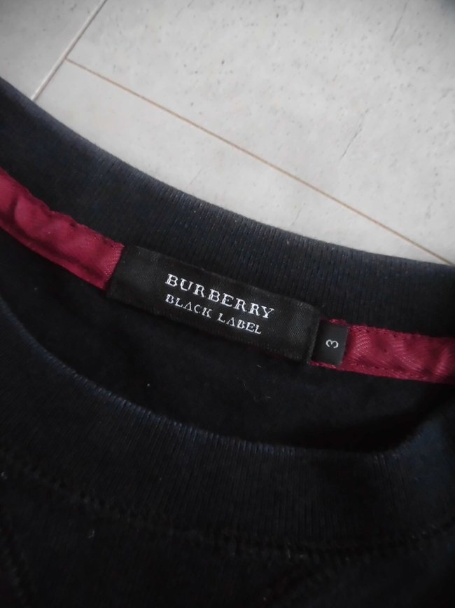 BURBERRY BLACK LABEL バーバリーブラックレーベル デカロゴ BURBERRY BLACK LABEL バーバリーブラックレーベル デカロゴ