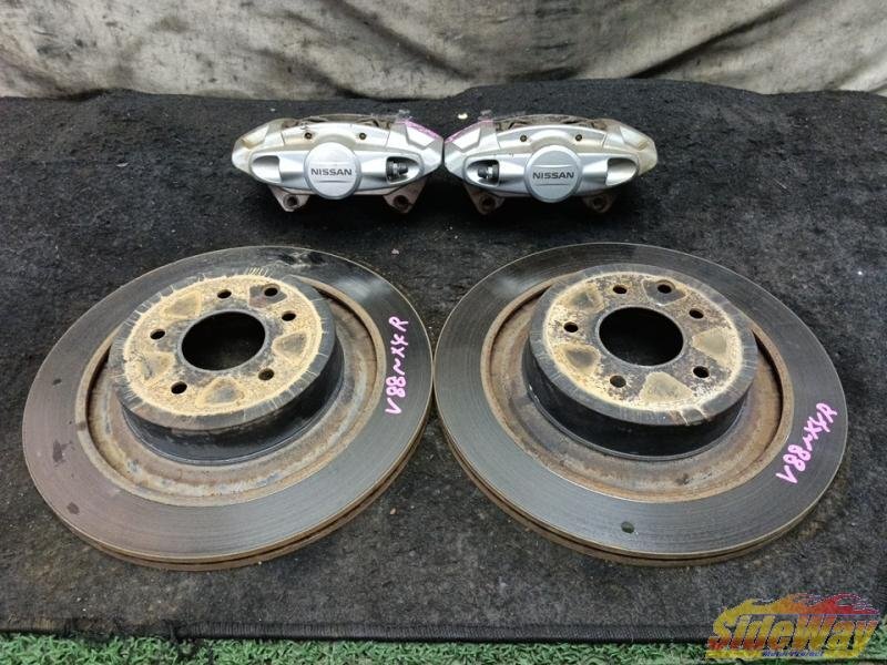L_スカイライン(CKV36)リア2POTブレーキキャリパー左右+ローター左右 4點【V88N】