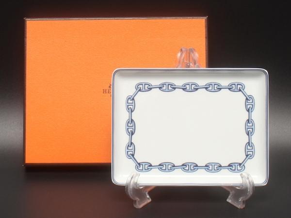 美品 エルメス スクエアプレート 皿 16cm シェーヌダンクル 美品 エルメス スクエアプレート 皿 16cm シェーヌダンクル