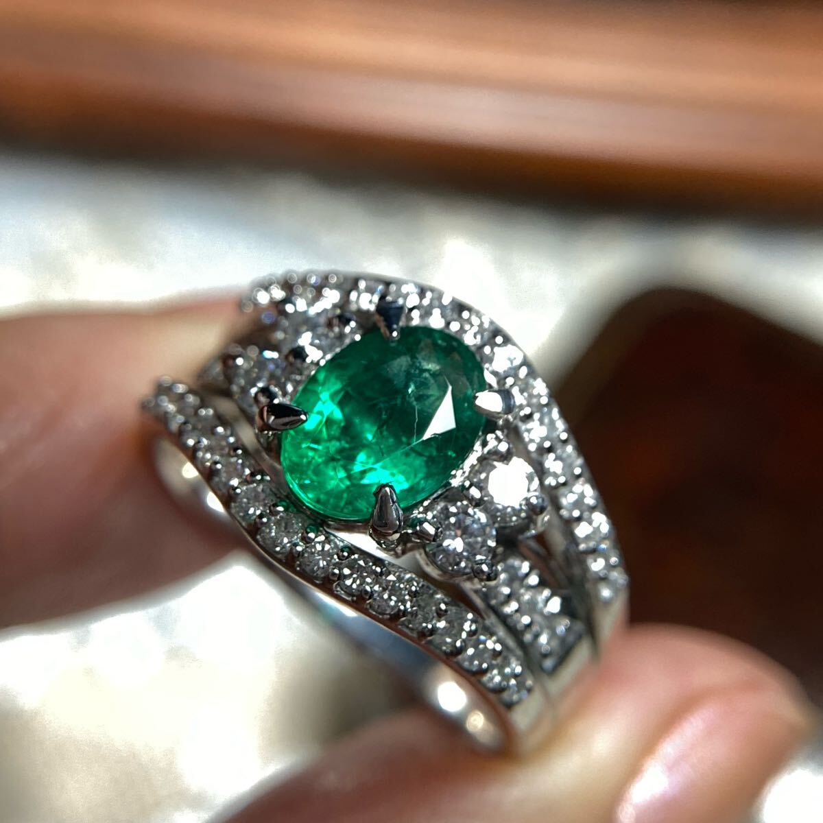 pt900 vivid green エメラルド1 02ct D0 52ct 指輪|Yahoo pt900 vivid green エメラルド1 02ct D0 52ct 指輪|Yahoo