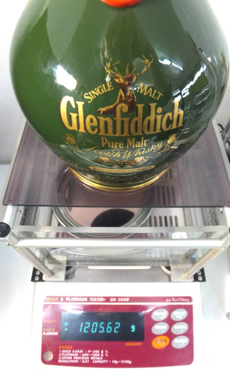 Glenfiddich グレンフィディック 18年 青陶器ボトル / ピュア Glenfiddich グレンフィディック 18年 青陶器ボトル / ピュア