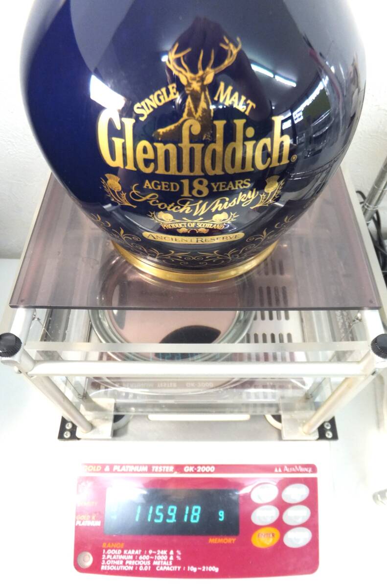Glenfiddich グレンフィディック 18年 青陶器ボトル / ピュア Glenfiddich グレンフィディック 18年 青陶器ボトル / ピュア
