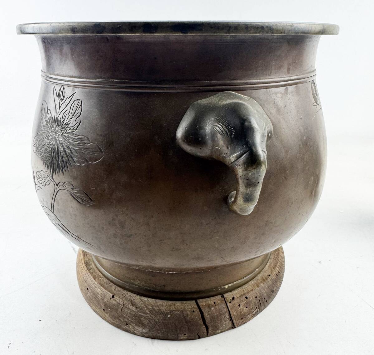 時代物 火鉢 精密彫刻 手あぶり 象 中國 古玩 骨董 古美術 時代物 火鉢 精密彫刻 手あぶり 象 中國 古玩 骨董 古美術