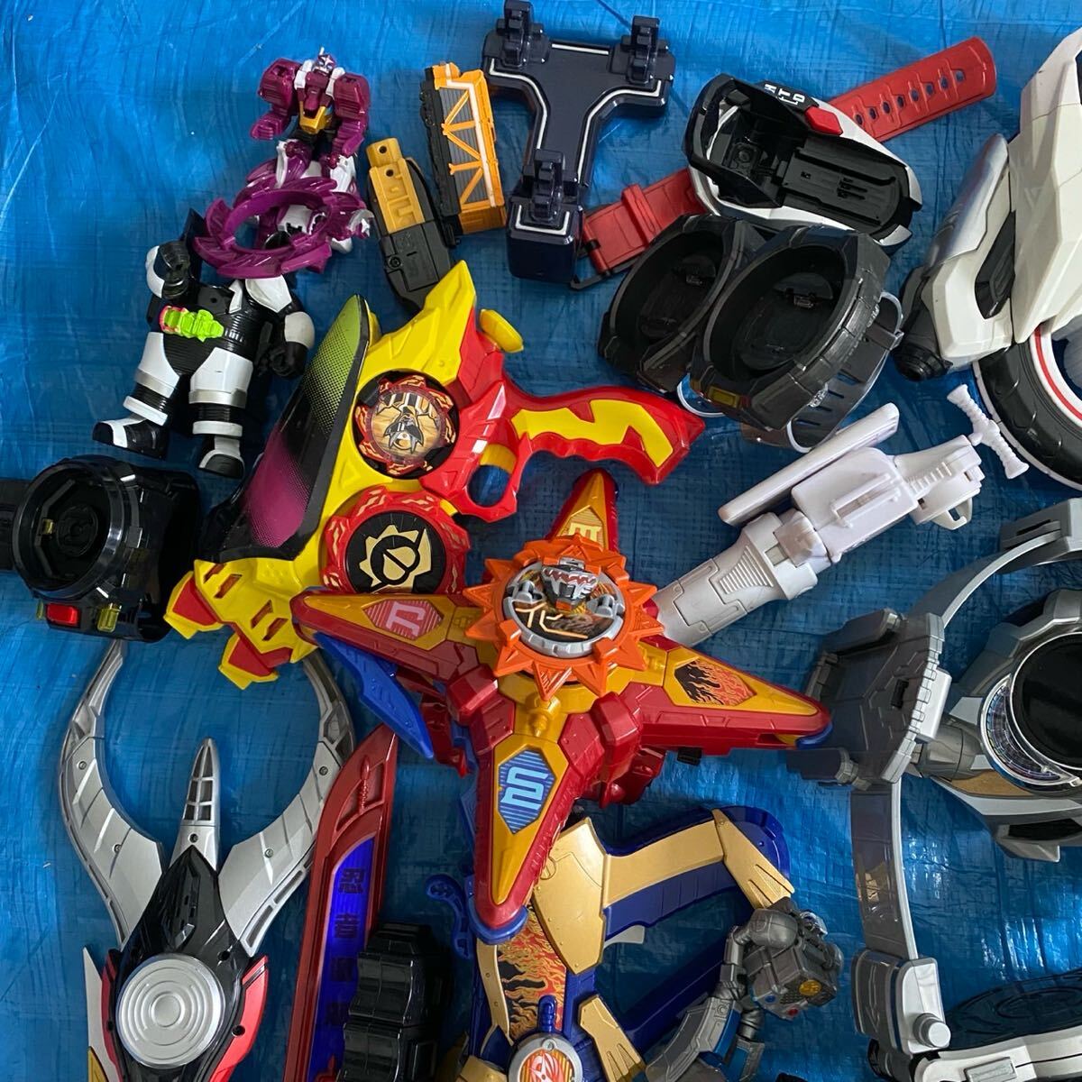 仮面ライダー ウルトラマン 戦隊シリーズ まとめ売り ベルト 仮面ライダー ウルトラマン 戦隊シリーズ まとめ売り ベルト
