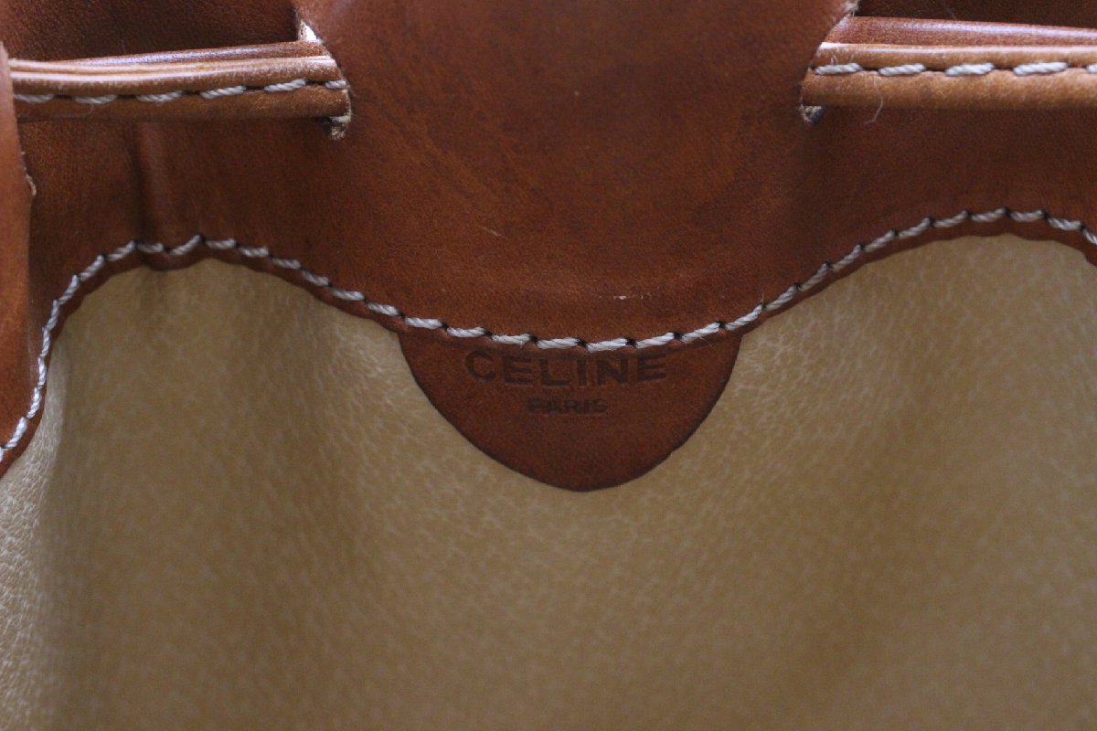 ト石】 CELINE セリーヌ 巾着ショルダーバッグ マカダム M09 ト石】 CELINE セリーヌ 巾着ショルダーバッグ マカダム M09