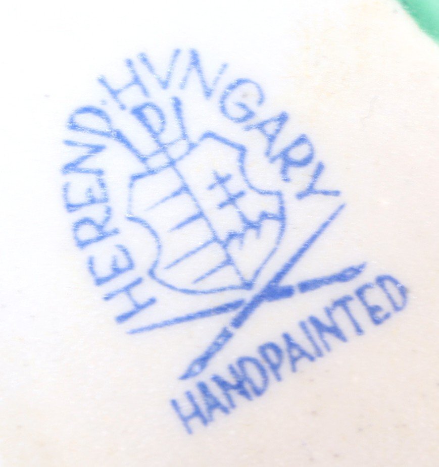 ト足】HEREND ヘレンド Hungary hand painted フィギリン 白鳥 ト足】HEREND ヘレンド Hungary hand painted フィギリン 白鳥