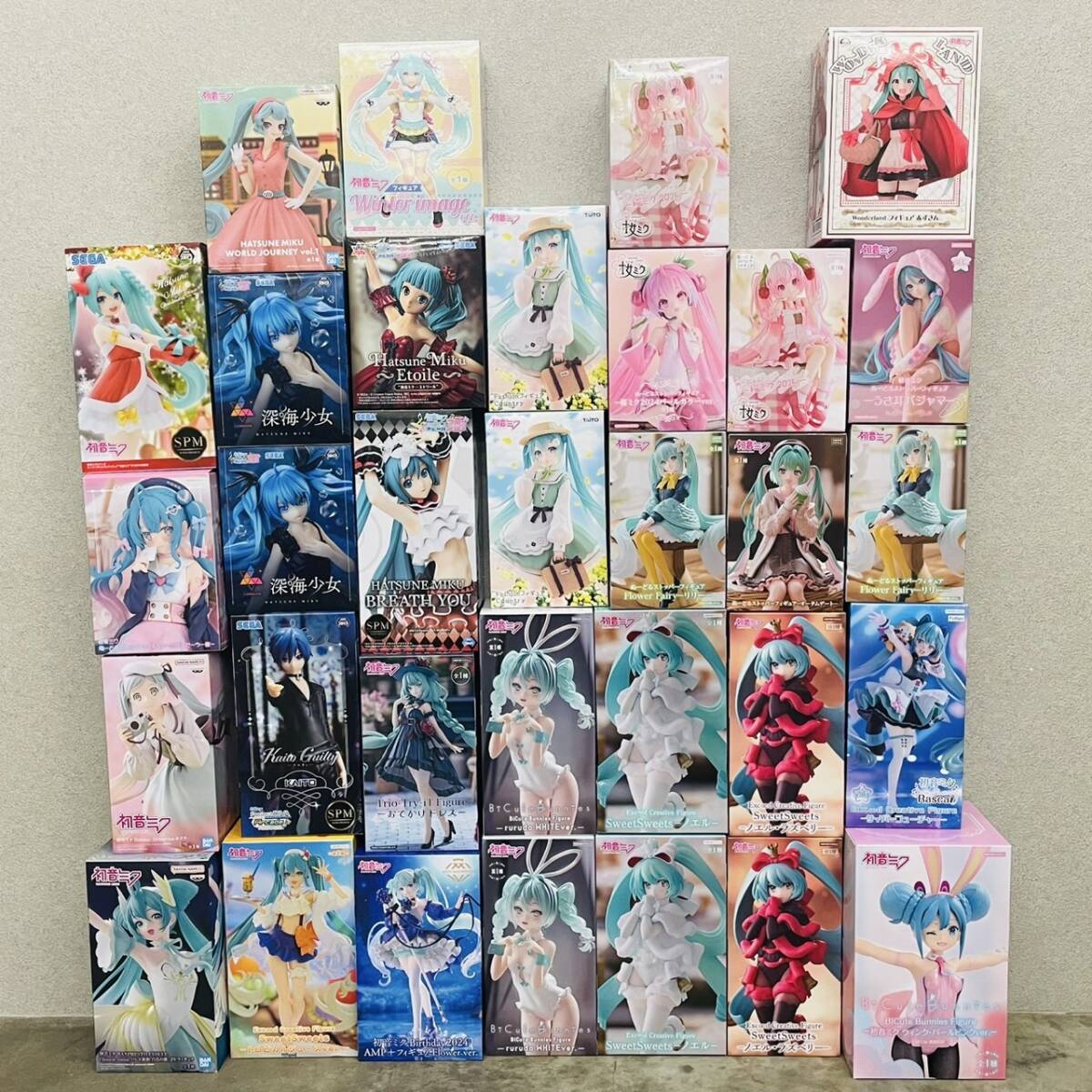 未開封】 初音ミク プライズ フィギュア まとめ 32体 セット A 未開封】 初音ミク プライズ フィギュア まとめ 32体 セット A