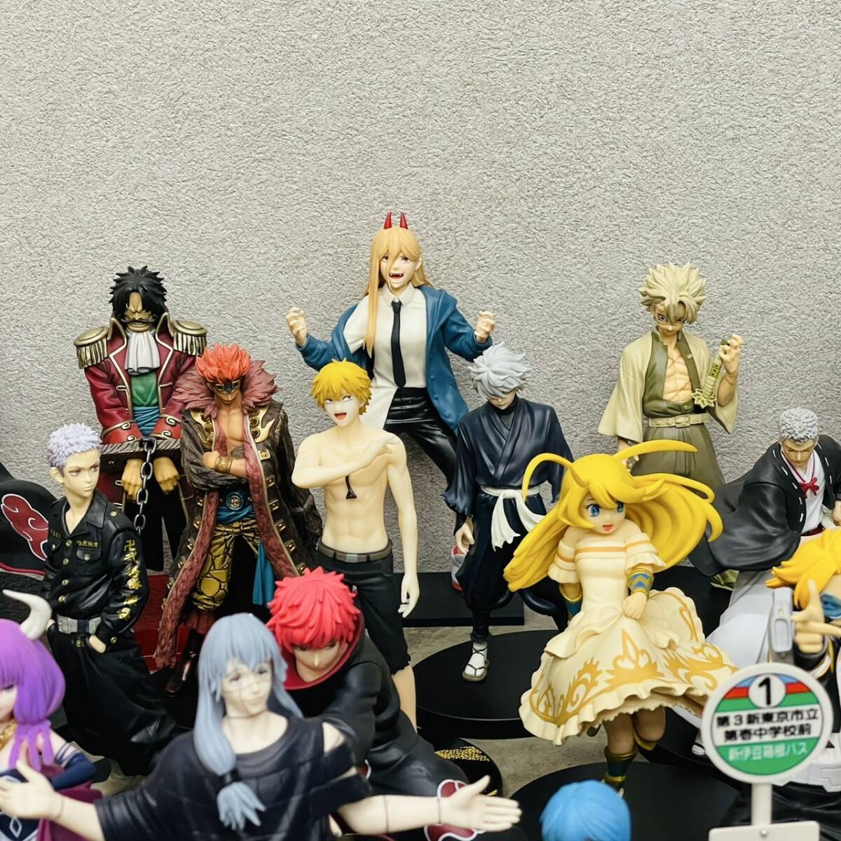 箱なし】中古 現状品 コミック アニメ フィギュア まとめ 約86体 箱なし】中古 現状品 コミック アニメ フィギュア まとめ 約86体