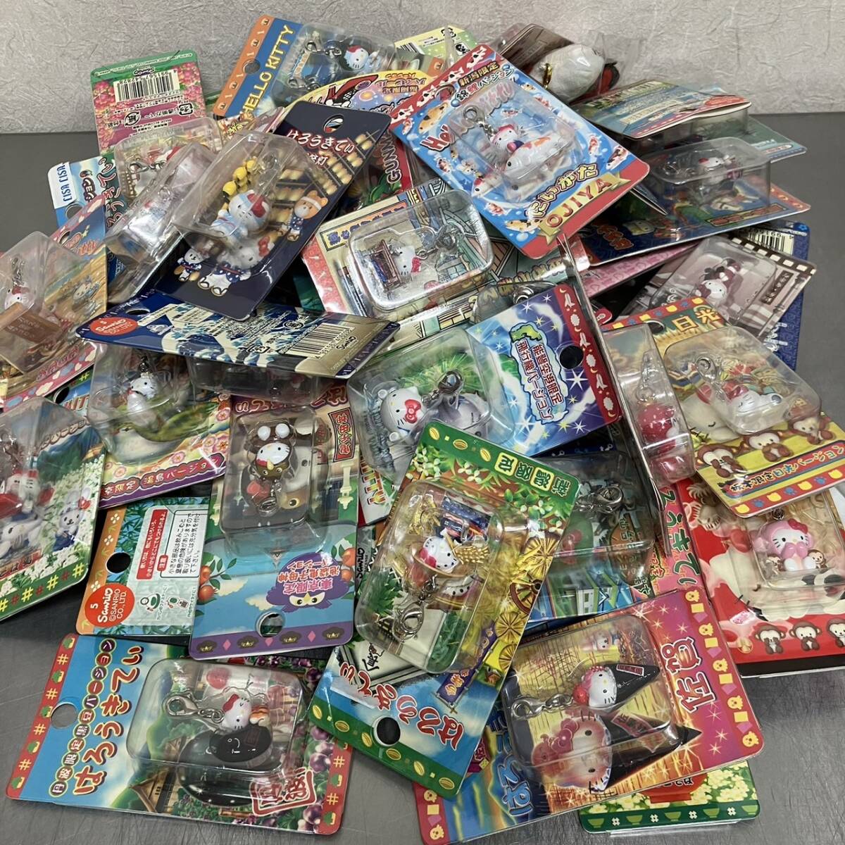 未使用】 ハローキティ ご当地 グッズ まとめ 62点 セット / ご 未使用】 ハローキティ ご当地 グッズ まとめ 62点 セット / ご