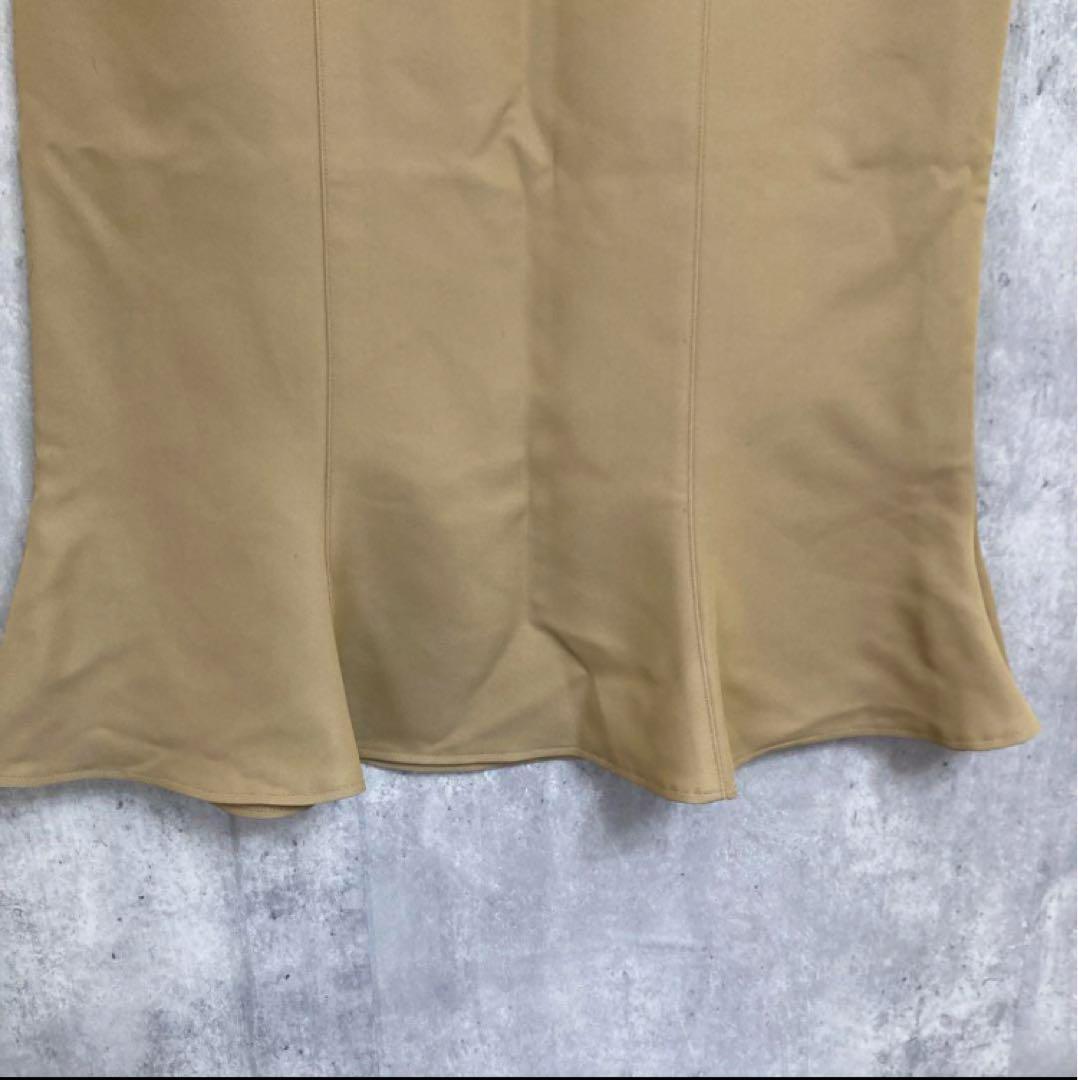 美品【セシルマクビー】スカート【M】ベージュ/チューリップ/上品/きれいめ/古著