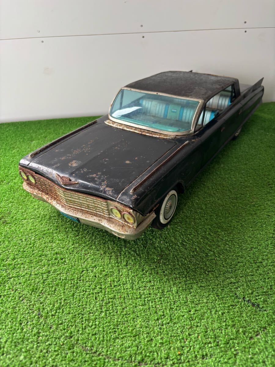 4ドアセダン ミニカー ブラック 全長約54㎝ ブリキ玩具 自動車 4ドアセダン ミニカー ブラック 全長約54㎝ ブリキ玩具 自動車