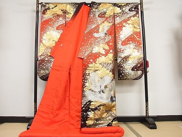 平和屋着物○極上 色打掛 刺繍 飛鶴松花文 暈し染め 金銀彩 正絹 平和屋着物○極上 色打掛 刺繍 飛鶴松花文 暈し染め 金銀彩 正絹