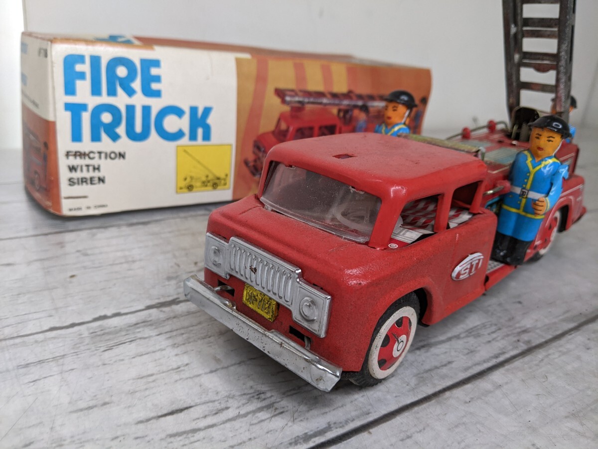 25M04-99N:ブリキ玩具 FIRE TRUCK 消防車 はしご車 MF718 元箱 25M04-99N:ブリキ玩具 FIRE TRUCK 消防車 はしご車 MF718 元箱