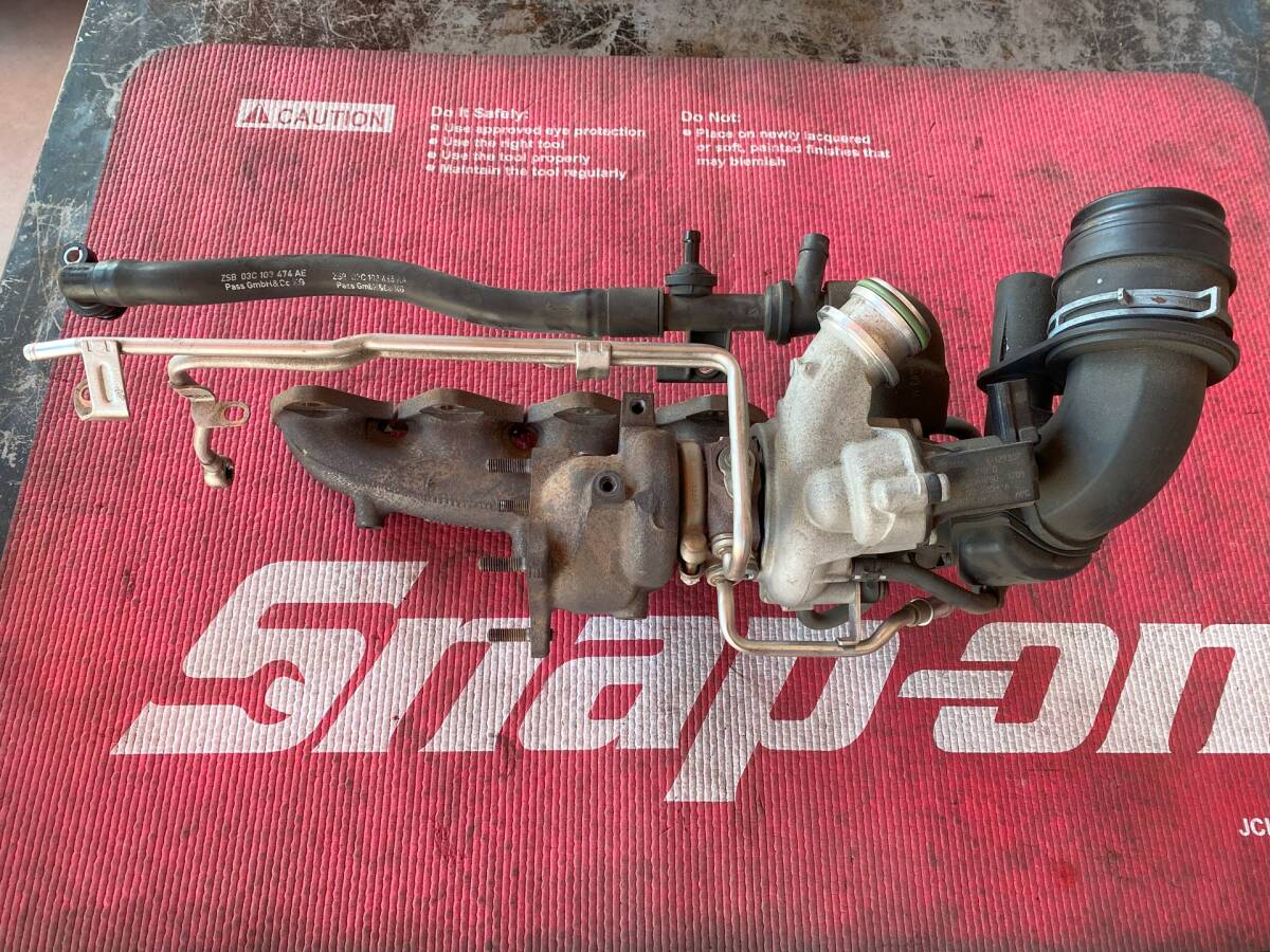 Audi アウディ A1 8X 8XCAX CAX ターボ タービン エキマニ付 実動車外し 羽がたつきなし 純正_画像1