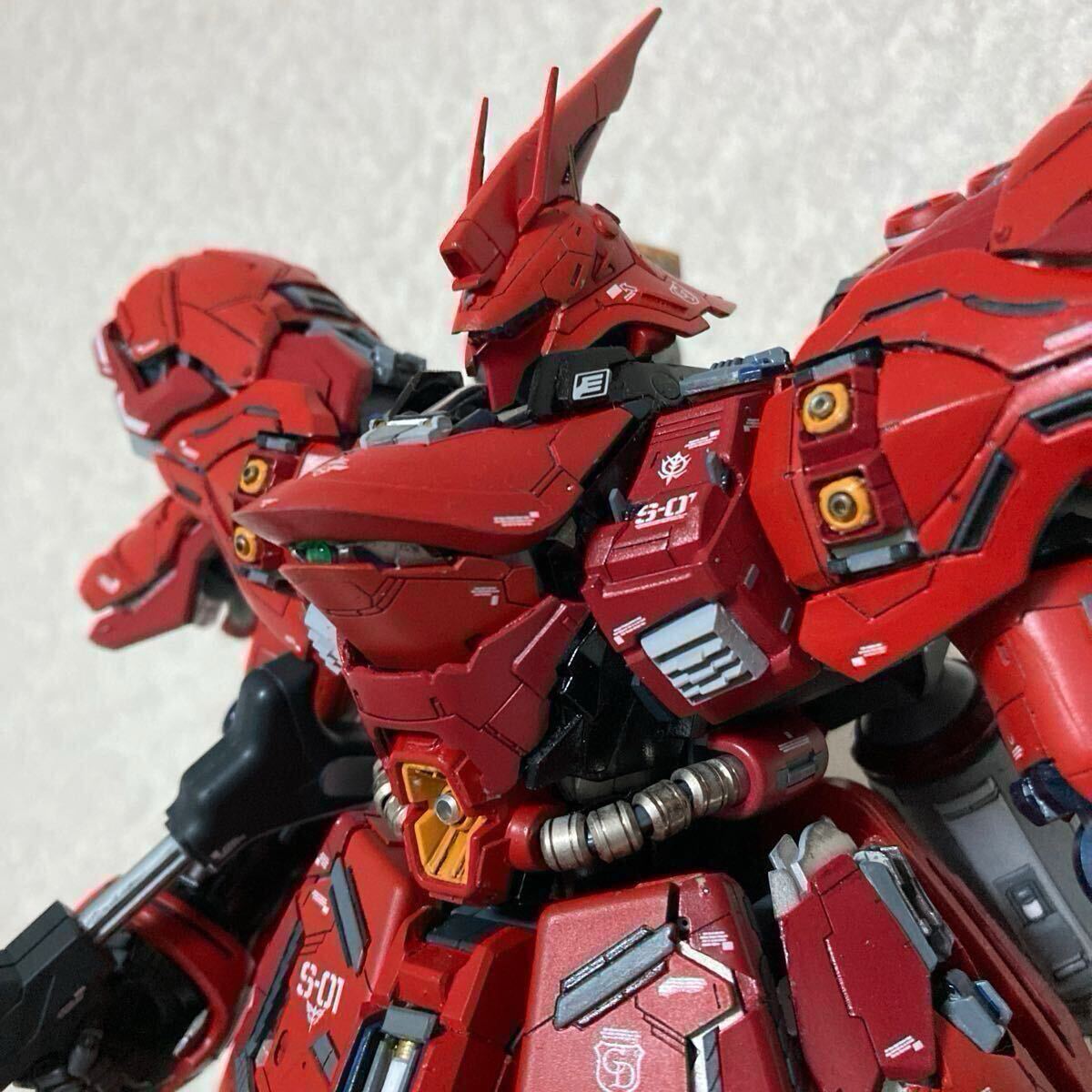 MG 1/100 サザビー Ver.Ka 塗装済み完成品(ジャンク品)(完成 MG 1/100 サザビー Ver.Ka 塗装済み完成品(ジャンク品)(完成