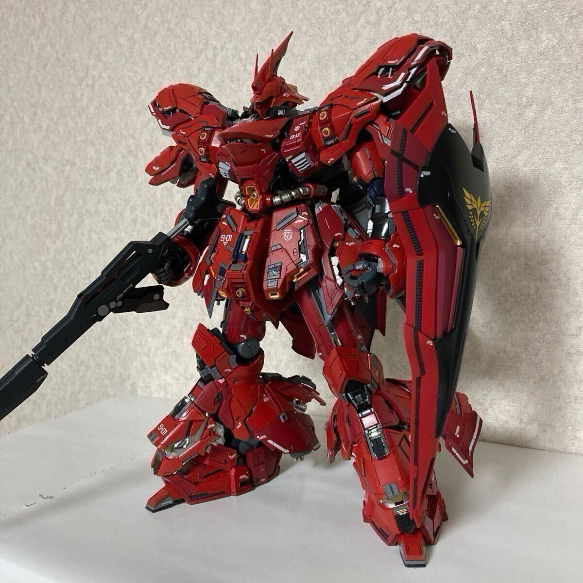 MG 1/100 サザビー Ver.Ka 塗装済み完成品(ジャンク品)(完成 MG 1/100 サザビー Ver.Ka 塗装済み完成品(ジャンク品)(完成