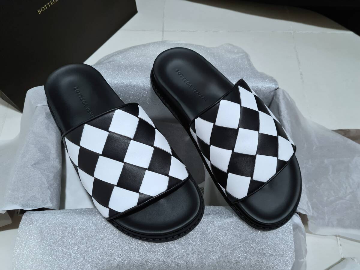 新品 未使用 BOTTEGA VENETA ボッテガヴェネタ INTRECCIATO 新品 未使用 BOTTEGA VENETA ボッテガヴェネタ INTRECCIATO