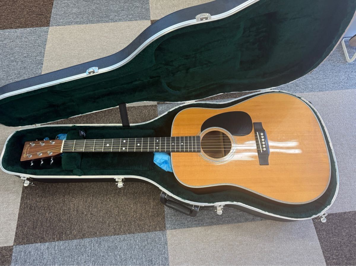 調整済み☆ Martin☆ ハードケース付☆D-28☆保証書☆送料 調整済み☆ Martin☆ ハードケース付☆D-28☆保証書☆送料