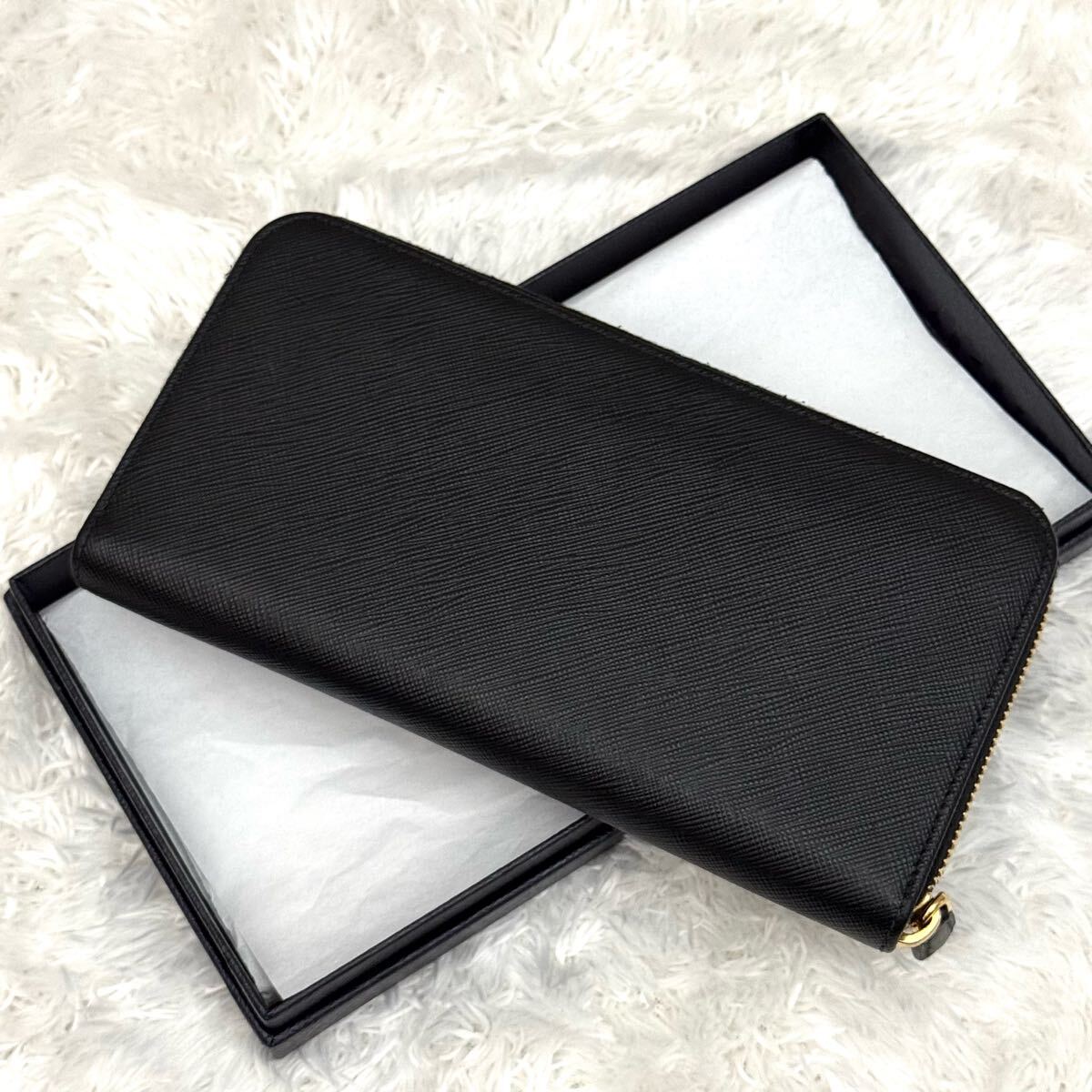 未使用級 RFID内蔵 PRADA プラダ サフィアーノ 財布 ラウンド 未使用級 RFID内蔵 PRADA プラダ サフィアーノ 財布 ラウンド