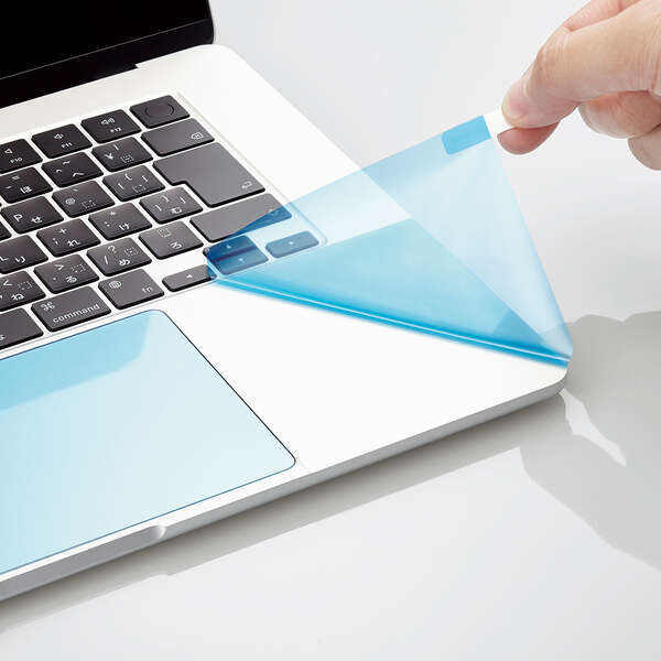 プロテクターフィルム MacBookAir15. 3インチ2023年モデル専用 トラックパッドとパームレスト部分を傷から守る専用サイズ: PKT-MBA1523
