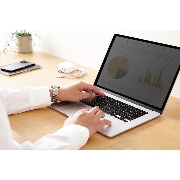 プロテクターフィルム MacBookAir15. 3インチ2023年モデル専用 トラックパッドとパームレスト部分を傷から守る専用サイズ: PKT-MBA1523