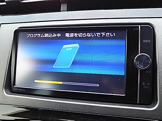 ※SDカードの差替えのみで地図の更新が可能