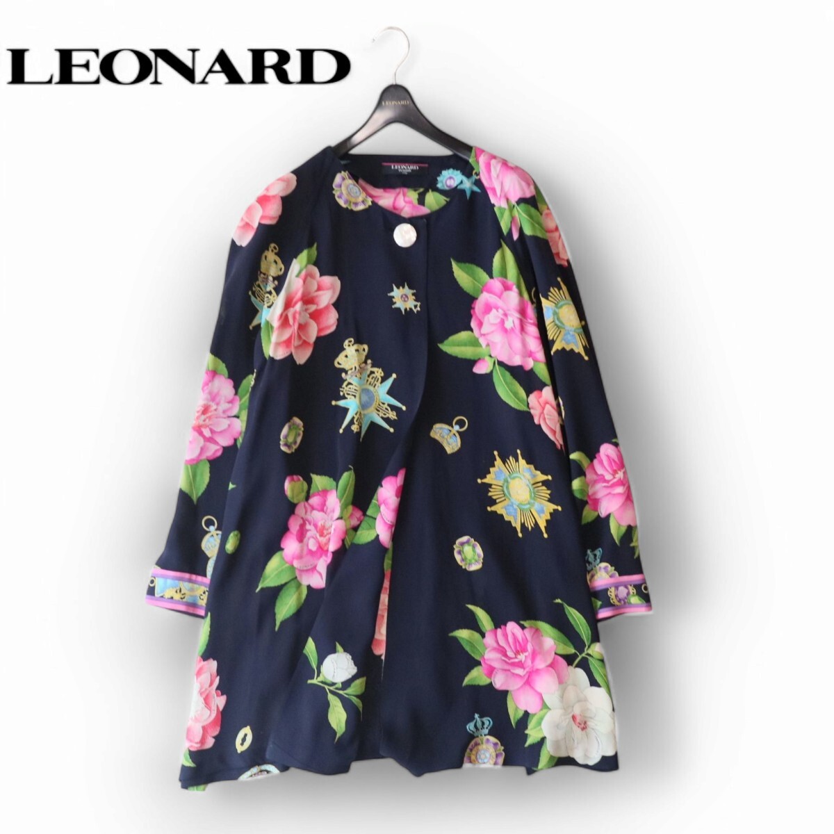 新品同様☆レオナール LEONARD ☆ 春の羽織り・季節をつなぐ 新品同様☆レオナール LEONARD ☆ 春の羽織り・季節をつなぐ