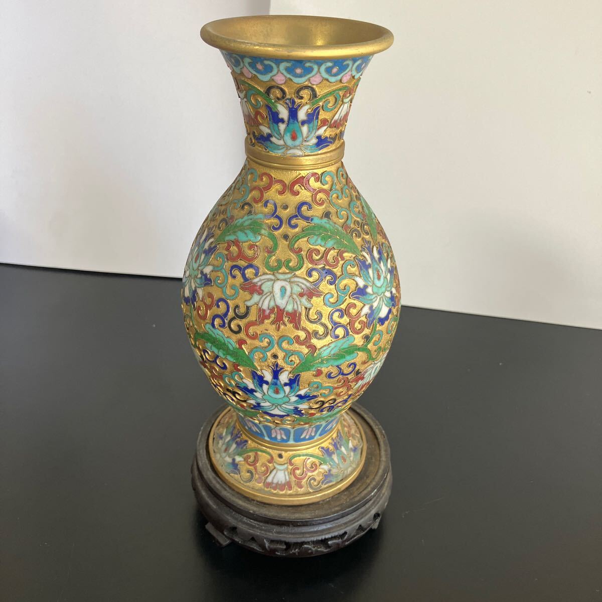 七宝焼】一輪挿し 花瓶 花入 壺 台座付 中国美術 唐物 古美術 七宝焼】一輪挿し 花瓶 花入 壺 台座付 中国美術 唐物 古美術