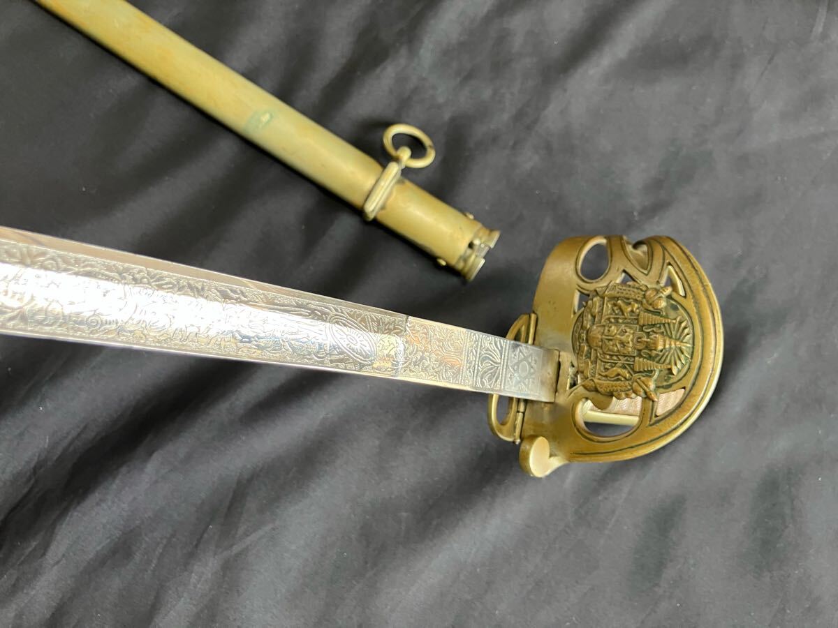 模造刀】2点まとめて!サーベル 軍刀 指揮刀 武具 コスプレ 模造刀】2点まとめて!サーベル 軍刀 指揮刀 武具 コスプレ