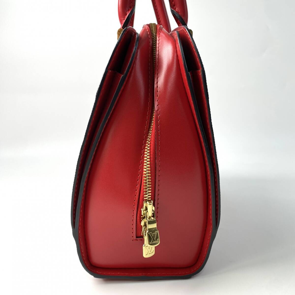 美品 ルイヴィトン LOUIS VUITTON レディース ポンヌフ エピ 美品 ルイヴィトン LOUIS VUITTON レディース ポンヌフ エピ
