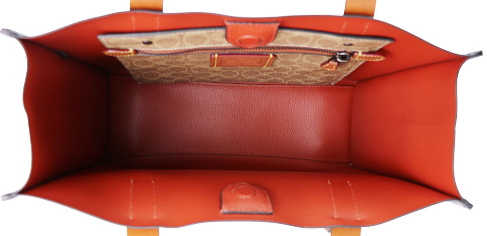 新品！コーチ ペブル レザー リレー トート 34 ネイビー CH757